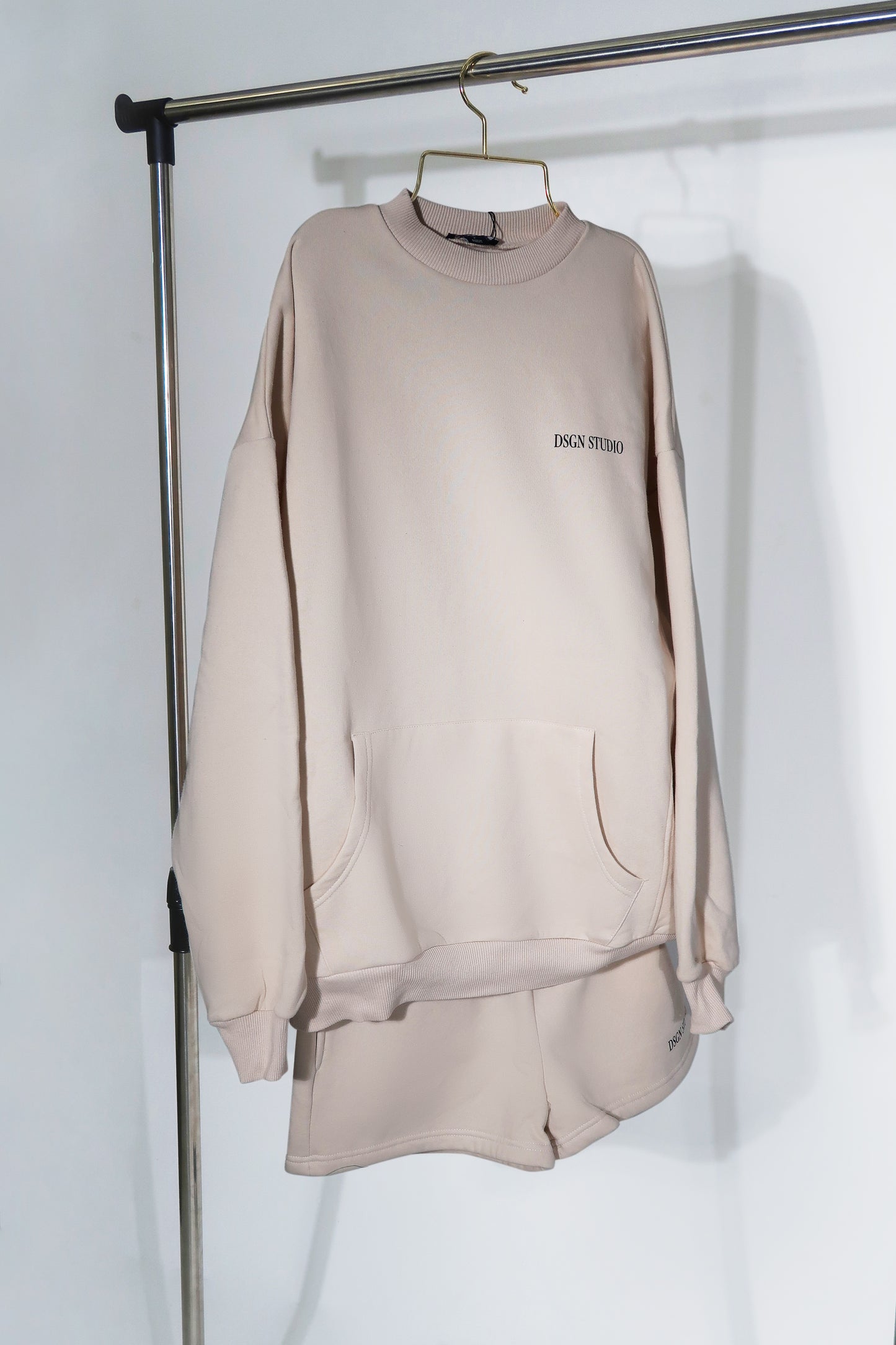 Sporty Short Tracksuit