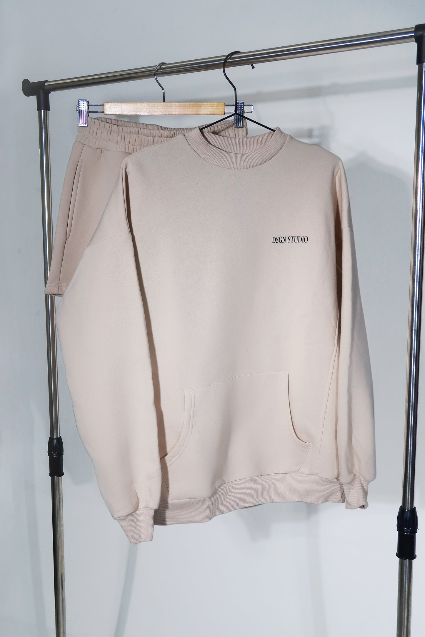 Sporty Short Tracksuit