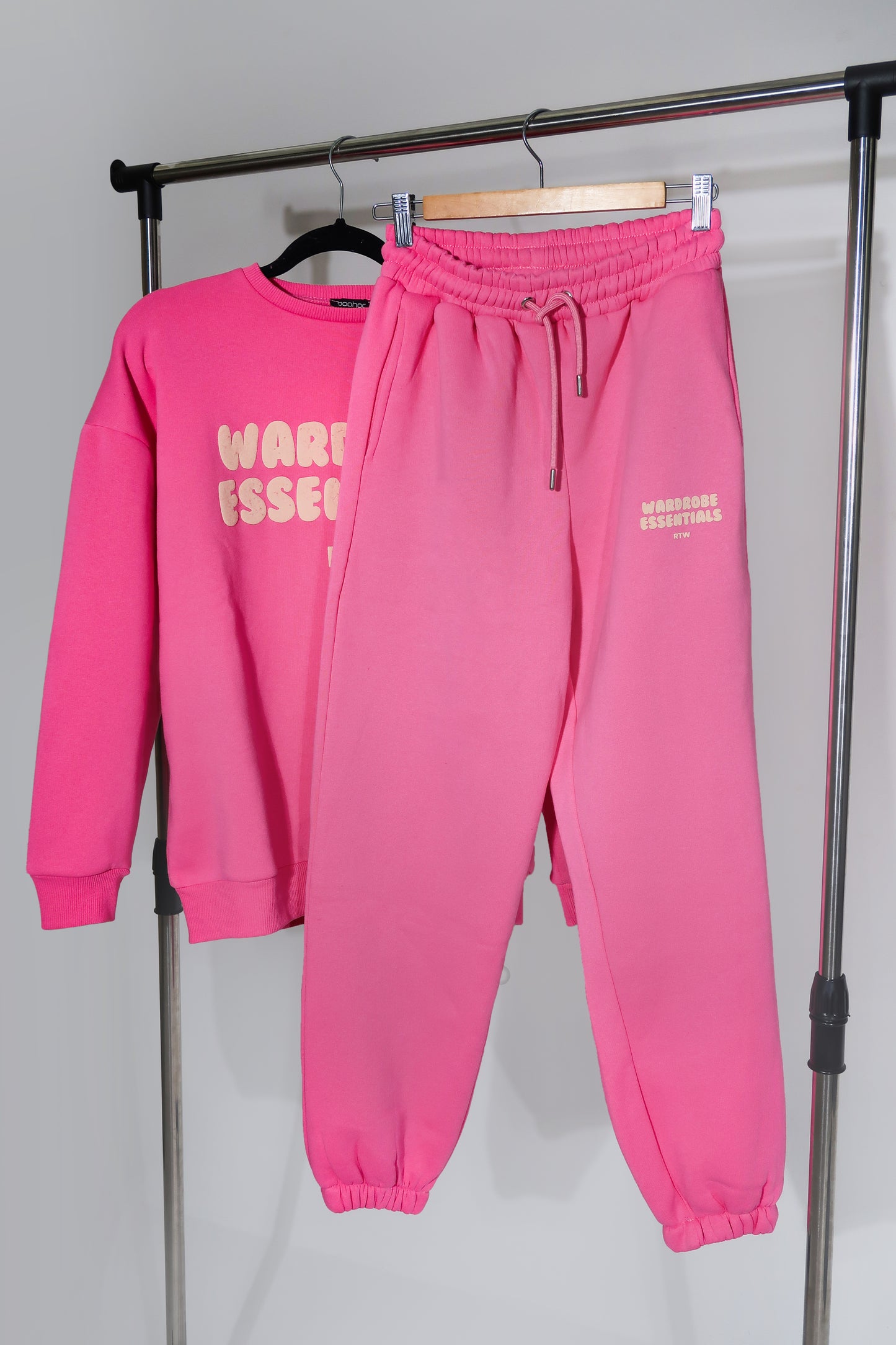 Wardrobe Essentials Set